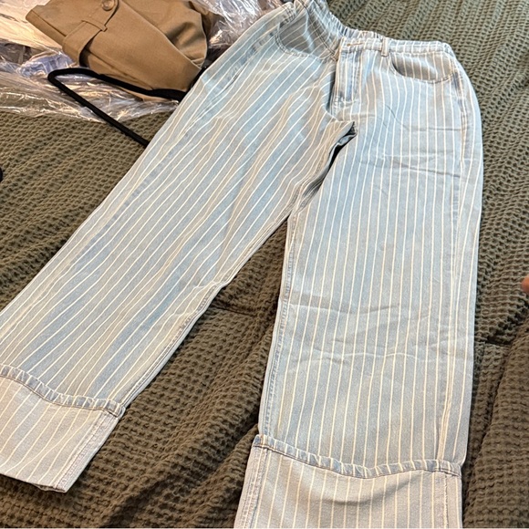 Gilli Striped Blue and White Pants - Picture 1 of 3